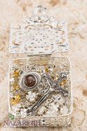 Jerusalem Crosses Rosary Beads Silver Plated Cross in Madonna Silver Metal Box N2