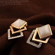 New Fashion Ear Stud Hollow Crystal Jewelry Gold Plated Earrings 1 Pair Women