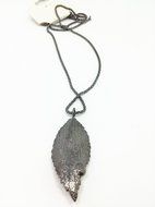 QTMY Black Rhinestone Leaves Pearl Fashion Statement Choker Long Necklace Jewelry with Pendant for Women