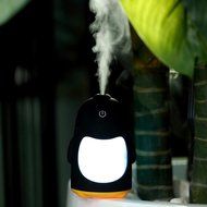 DZT1968 Portable Penguin Humidifier Mini Night Light USB Humidifier Air Purifier (Yellow)