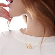 Fashion Simple Gold Leaves Charm Chain Pendant Celebrity Necklace xmas Gift