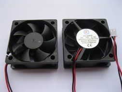 2 pcs Brushless DC Cooling Fan 12V 5020S 7 Blades 2 wire 50x50x20mm Sleeve-bearing Skywalking N2