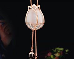 Fashion Korean Style Tulip Flower Women's Sweater Chain (Rose gold-White) N2