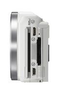 Sony &fnof;&iquest;5000 power zoom lens kit (white / digital SLR) N4