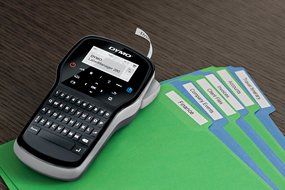 DYMO LabelManager Plug N Play Label Maker for PC or Mac (1768960) N56