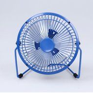 Mini Fan, DTFDTW 6-Inch Clip-On Fan Small Size USB Table Desk Personal Fan,Ideal For The Home, Office, Dorm, &amp;... N4