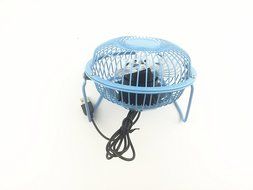 ST park USB Table Desk Personal Fan ,Metal Design, Quiet Operation, Rotate 360 Degrees (black) N2