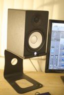 Soundrise Professional Desktop Speaker Stands (Black/pair) - Aluminum black Bookshelf Speaker Stands for Studio...