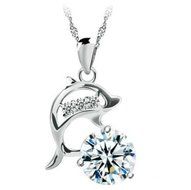 Jumping Dolphins Silver Rhinestone Creative Charm Necklace Pendant Love Souvenir N3