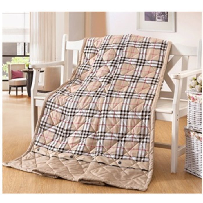KAKA(TM) Home Comfortable Microfiber Colorful Lines Pattern Comforter for Summer Air-Conditioning Quilt 1PS(150... N2