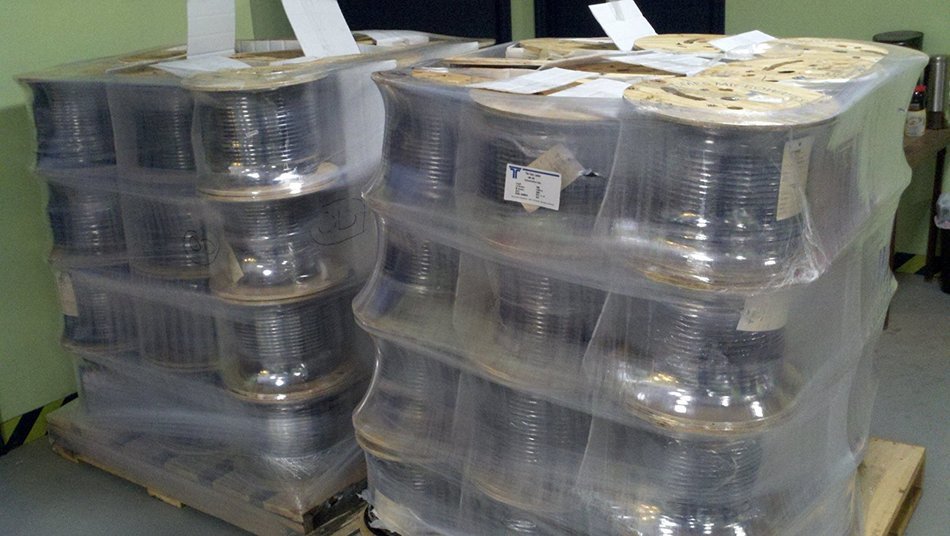 Times Microwave LMR400 Bulk Coaxial Cable Reels | LMR-400 coax on wooden spool Plus MPD Digital (TM) Magnet (250... N4