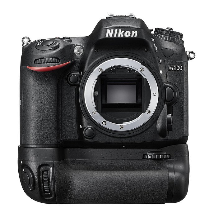 Nikon DSLR camera D7200 battery pack kit D7200BPK [International Version, No Warranty]