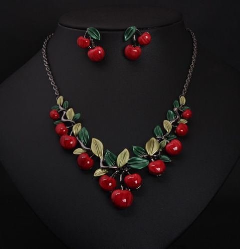 Charm Women Cherry Pendant Chain Choker Collar Bib Necklace Banquet Jewelry Set