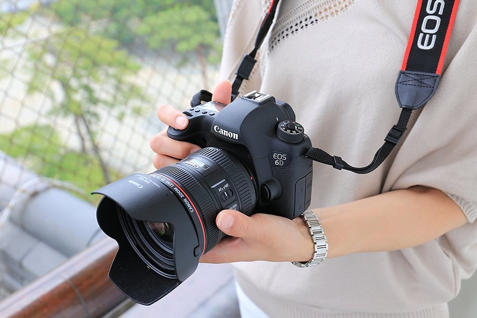 Canon EOS 6D 20.2 MP CMOS Digital SLR Camera with 3.0-Inch LCD (Body Only) - Wi-Fi Enabled - International Version... N23