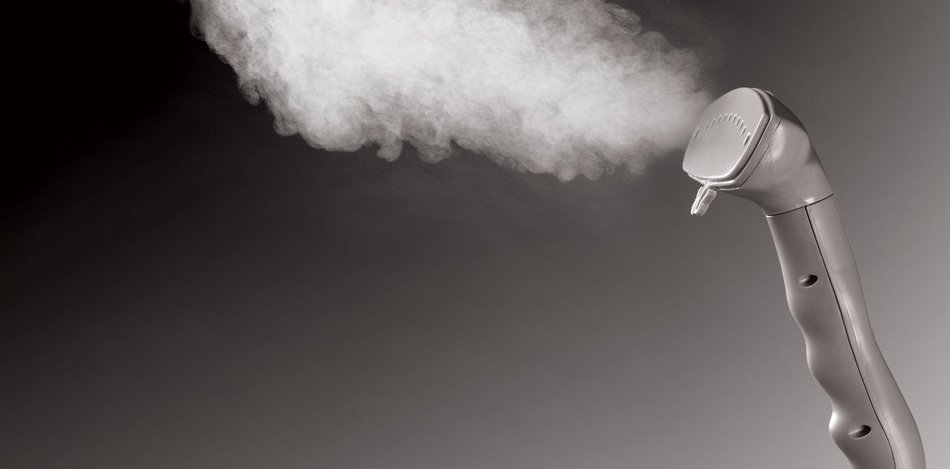 SINGER SteamWorks Pro 1500 Watt Garment & Fabric Steamer with 90 Minutes of Continuous Steam