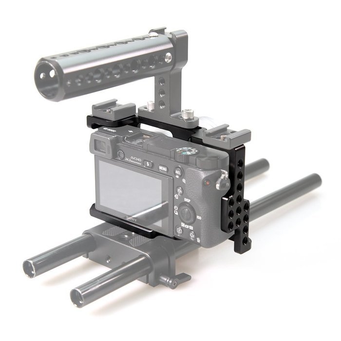 SmallRig HDMI Clamp for Sony A6000/ A6300, Compatible with SmallRig Cage 1661---1822 N18