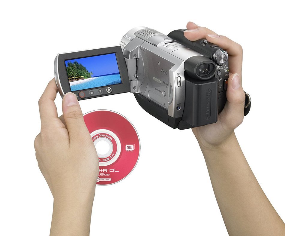 Sony HDR-UX5 4MP AVCHD DVD High Definition Camcorder with 10x Optical Zoom (Discontinued by Manufacturer) N7