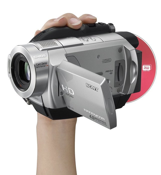 Sony HDR-UX5 4MP AVCHD DVD High Definition Camcorder with 10x Optical Zoom (Discontinued by Manufacturer) N8