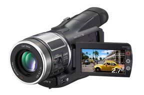 Sony HDR-HC1 2.8MP High Definition MiniDV Camcorder w/10x Optical Zoom (Discontinued by Manufacturer) N3