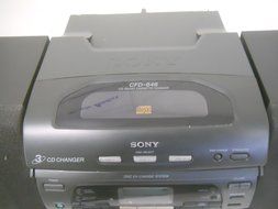 Sony CFD-646 3 Disc CD Changer Bookshelf Stereo Dual Cassette Recorder Player Mega Bass AM FM Radio Detachable...