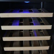 AKDY&reg; 28 Bottle Single Zone Thermoelectric Freestanding Wine Cooler Cellar Chiller Refrigerator Fridge Quiet Operation N6