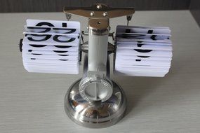 RioRandRetro Flip Down Clock - Internal Gear Operated-white N3