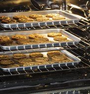 GE PGB911SEJSS Profile 30" Stainless Steel Gas Sealed Burner Range - Convection N2