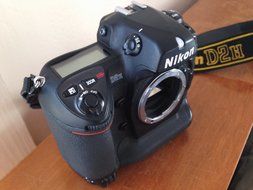 Nikon D2H Pro Digital SLR Camera (Body Only)