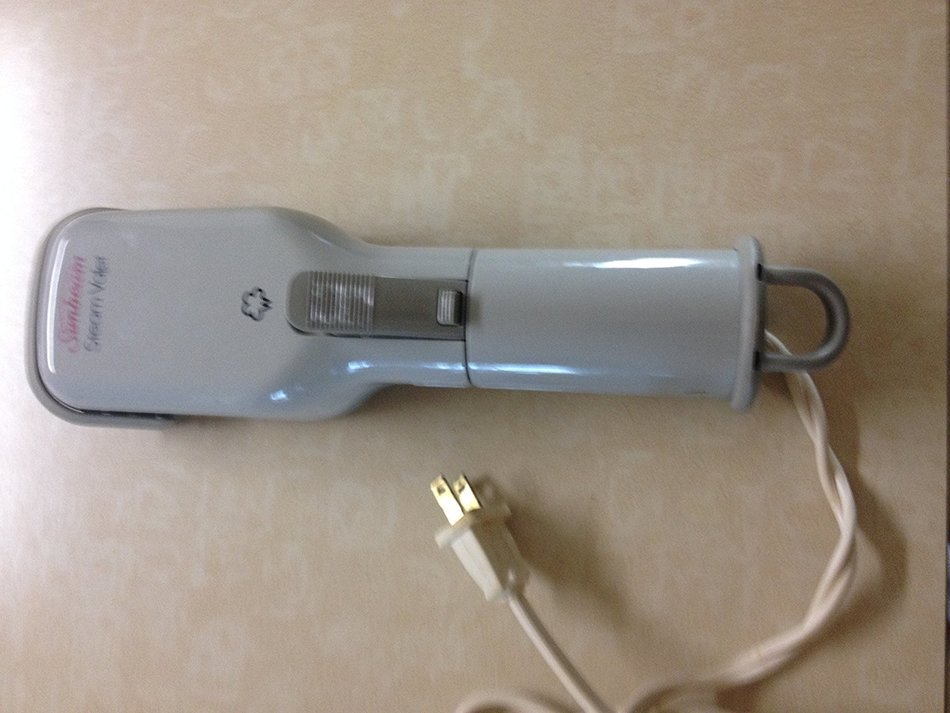 Sunbeam Steam Valet Handheld Mini Steamer N2