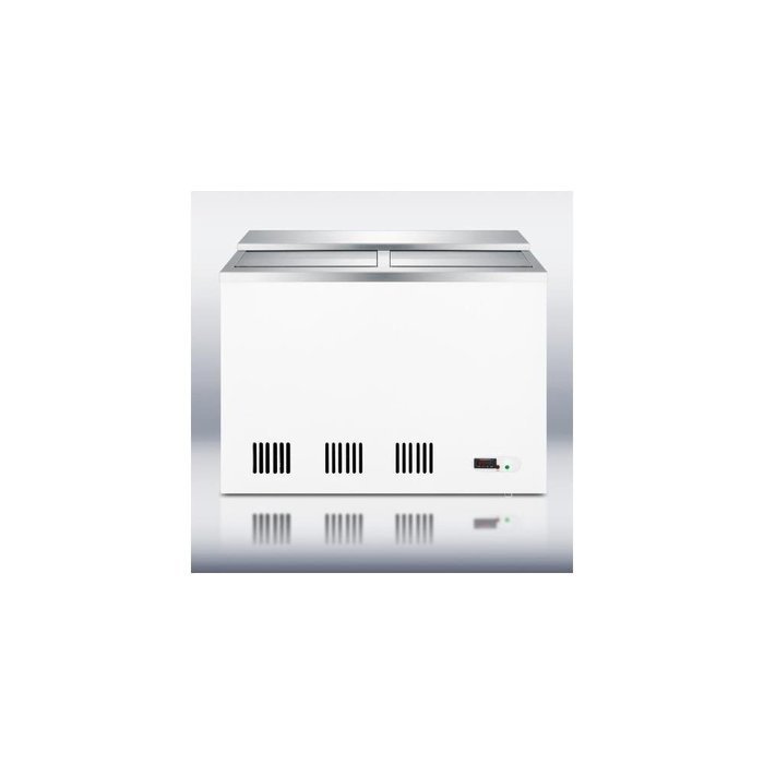 Summit SCFR70BC 44" Commercially Approved Chest Freezer with 6.8 cu. ft. Capacity Digital Thermostat 8 Wire Storage... N6