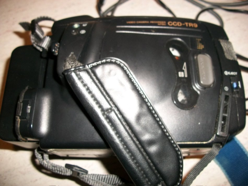 Sony CCD-TR9 N4
