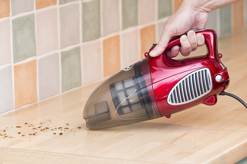 Ewbank HSVC3 Chilli 3 Combi-Stick/Handheld Vacuum, Red Finish - Corded N3