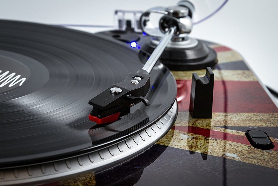 GPO Jam 3-Speed Stand Alone Vinyl Turntable with Built-In Speakers - Union Jack N3