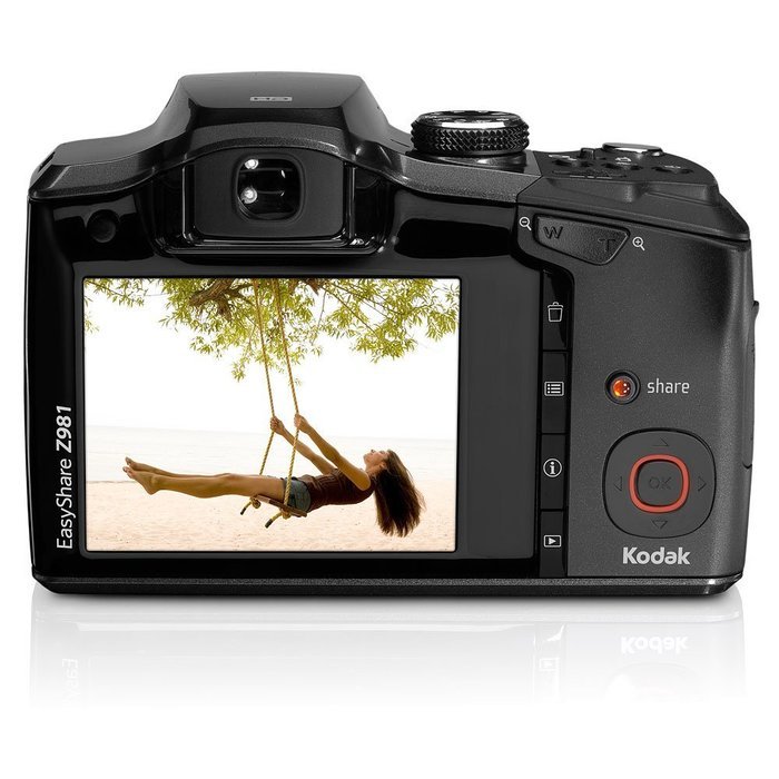 Kodak Easyshare Z981 14 MP Digital Camera with Schneider-Kreuznach Variogon 26xWide Angle Optical Image Stabilized... N3