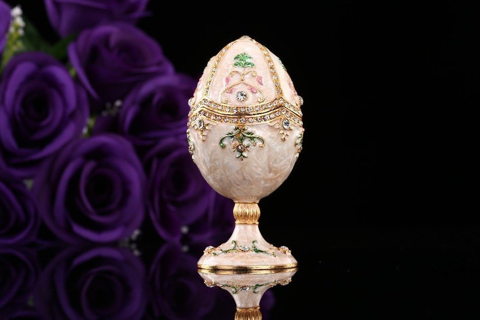 White faberge egg home decor Desktop Ornaments Pewter alloy