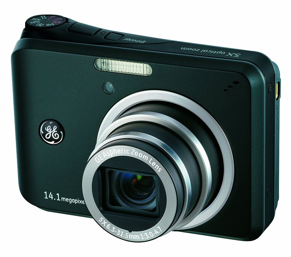 GE A1455 14MP Digital Camera with 5X Optical Zoom and 2.7-Inch LCD with Auto Brightness (Silver) N7