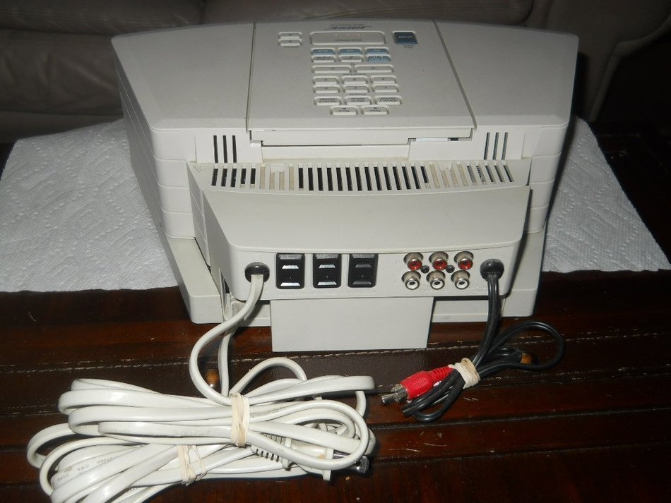 Bose Wave Radio and CD Player AWRC-1P White