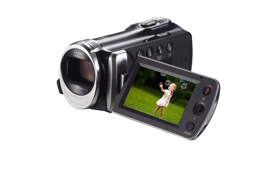 Samsung F90 Black Camcorder with 2.7" LCD Screen and HD Video Recording (Discontinued by Manufacturer) N4