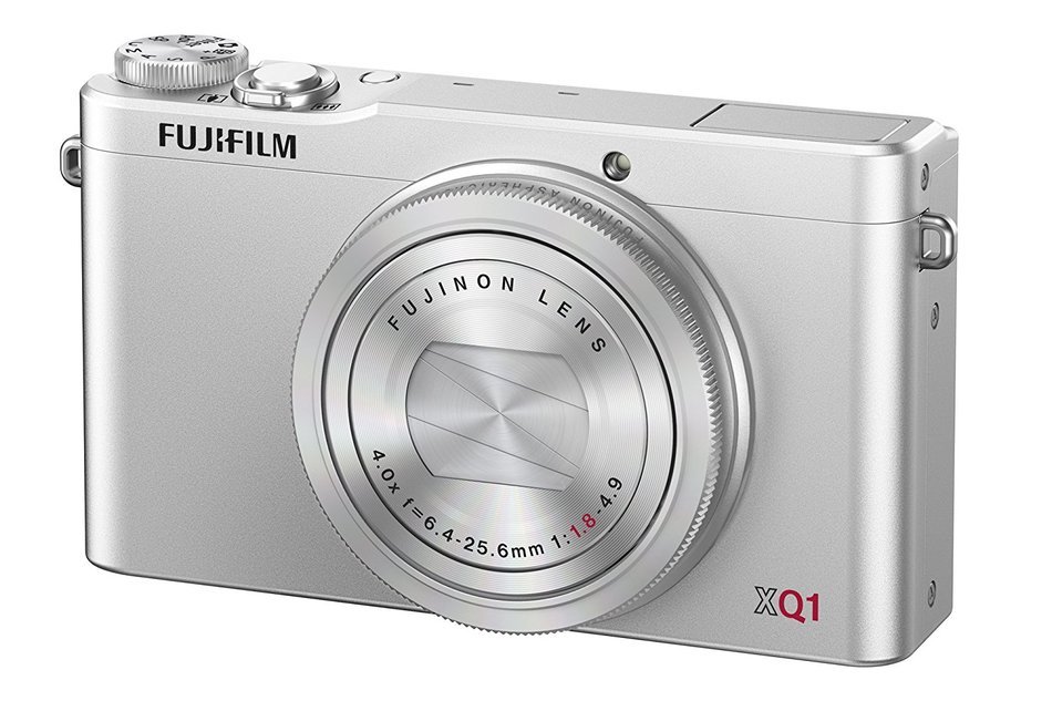 FUJIFILM premium compact digital camera XQ1 silver F FX-XQ1S N7