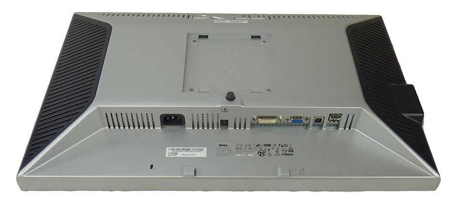 DEll 22" Wide Flat panel monitor LCD 2208WFPt screen resolution 1680 x 1050 at 60 Hz N4