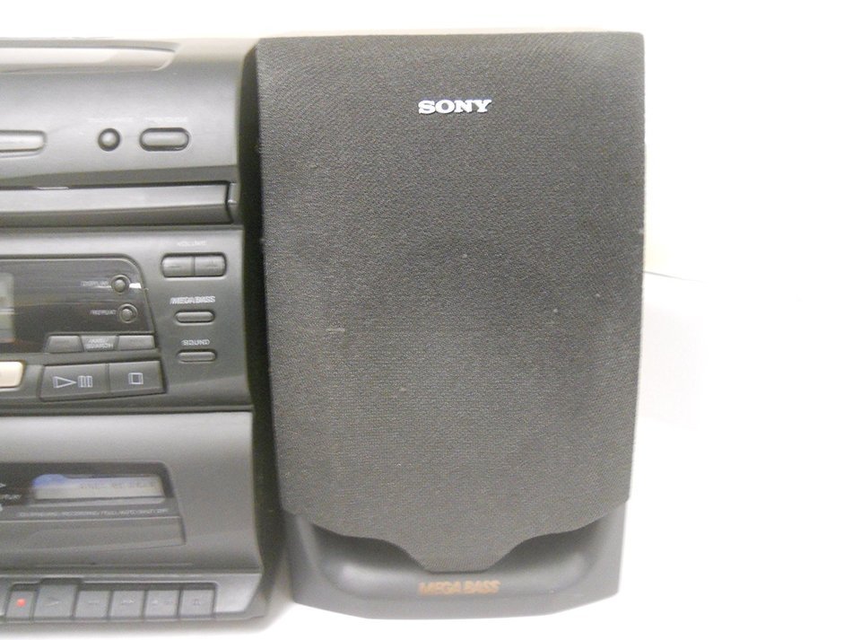 Sony CFD-646 3 Disc CD Changer Bookshelf Stereo Dual Cassette Recorder Player Mega Bass AM FM Radio Detachable... N3