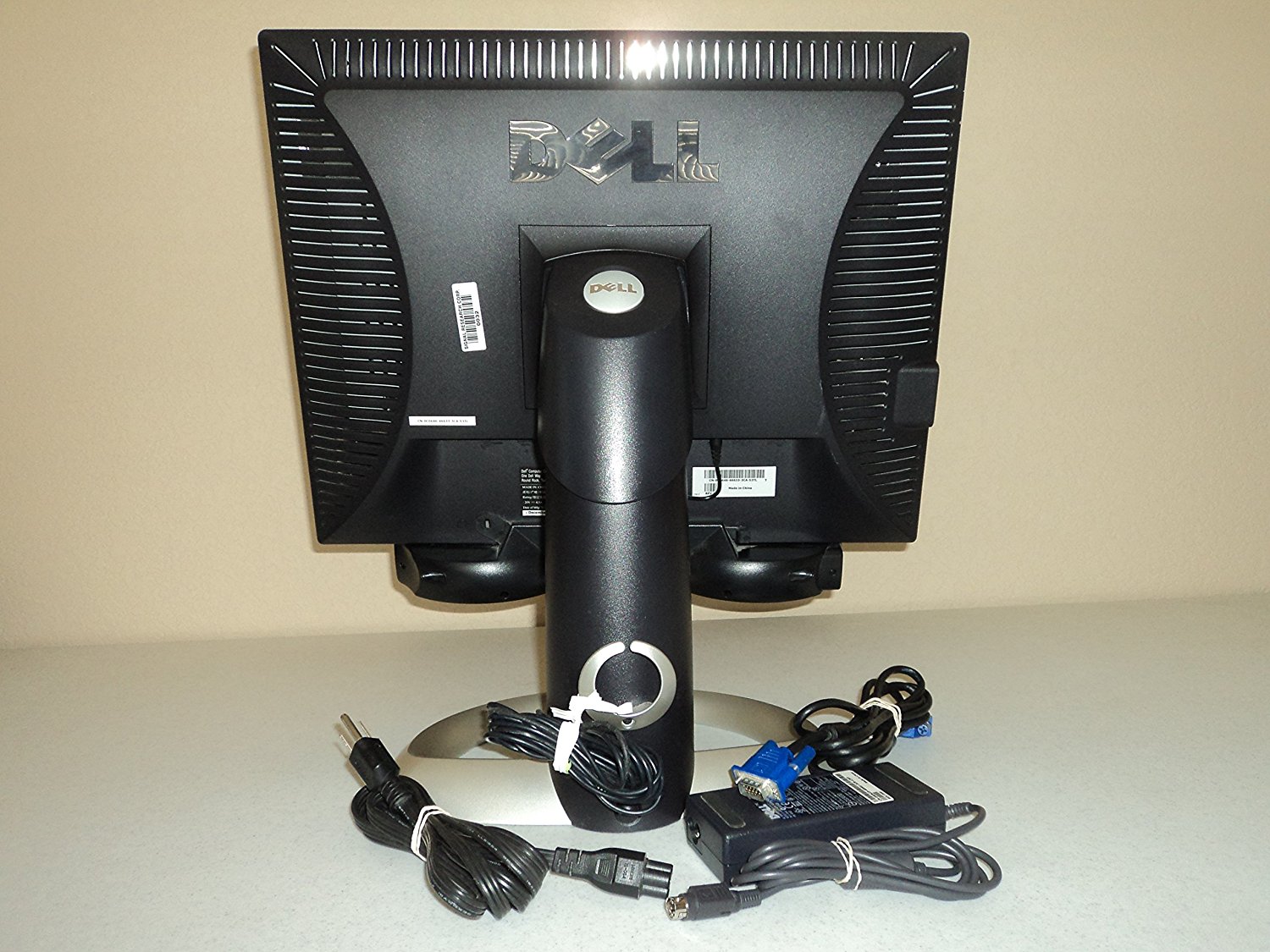 Dell UltraSharp 2001FP 20.1inch Flat Panel LCD Monitor N4 free image