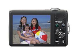 Nikon Coolpix L22 12.0MP Digital Camera with 3.6x Optical Zoom and 3.0-Inch LCD (Red-primary) N23
