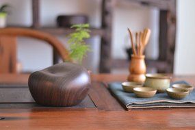 Aromatherapy Essential Oil Diffuser, 200mL Aroma Ultrasonic Diffuser Humidifier with 6 Timer Settings 7 LED Color... N12