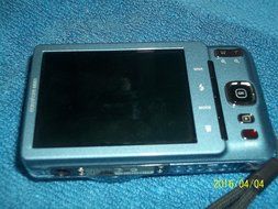 Kodak EasyShare M583 14 MP Digital Camera with 8x Optical Zoom and 3-Inch LCD - Blue