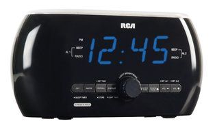 RCA Clock Radio With Motion-Activated Soft Light N2