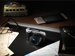 Samsung NX500 28 MP Wireless Smart Mirrorless Digital Camera with 16-50mm Power Zoom Lens (Brown) N26