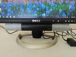 Dell UltraSharp 2001FP 20.1-inch Flat Panel LCD Monitor N8