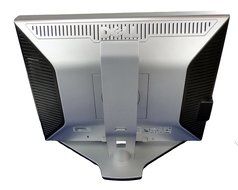Dell 2007FP 20.1 Inch Ultrasharp 1600x1200 Flat Panel Monitor with Height-Adjustable stand... N4