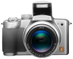 Panasonic Lumix DMC-FZ4 4MP Digital Camera with 12x Image Stabilized Optical Zoom